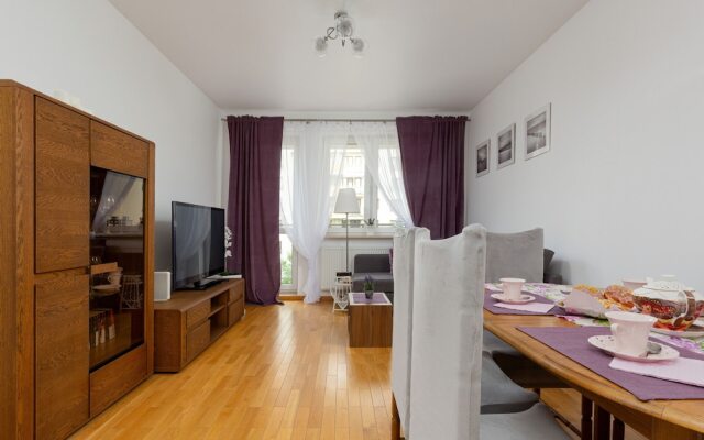 Apartment Skoroszewska Warsaw by Renters