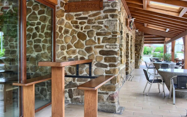 Hostal Izar-Ondo
