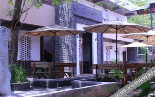 Ruijin 1107 Cultural Creative Hotel