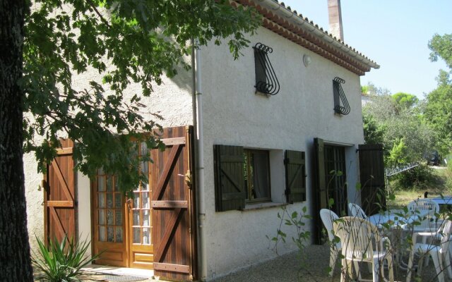 Charming Holiday Home in Draguignan with Swimming Pool