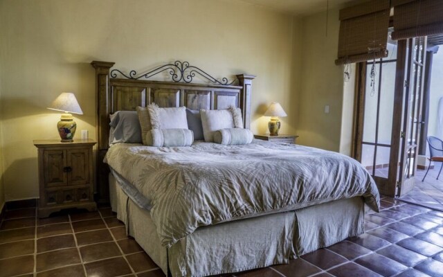 FN118-Loreto Bay-Artistic Cozy Villa