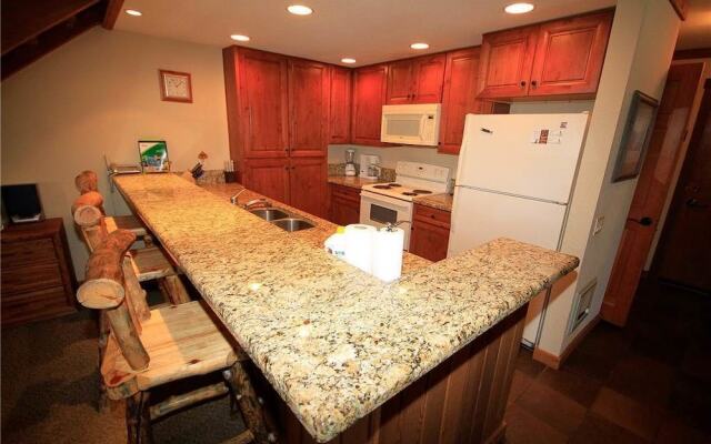 Mountainback #63, Loft, Den