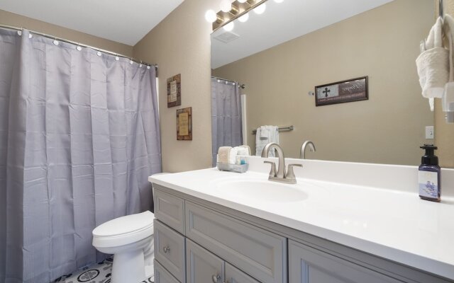 Lounging on the Lane