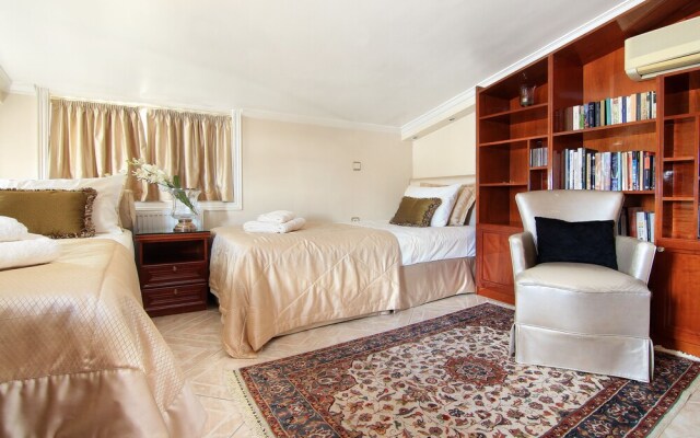Royal Riviera Residence