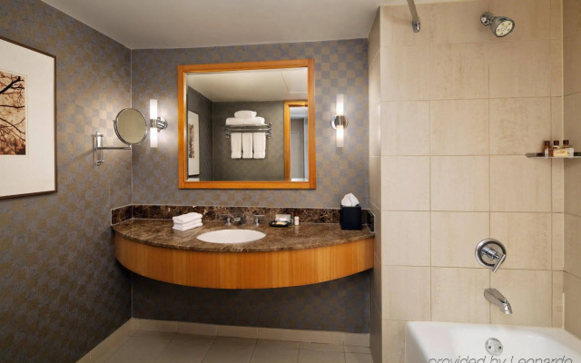 Sheraton Vancouver Wall Centre