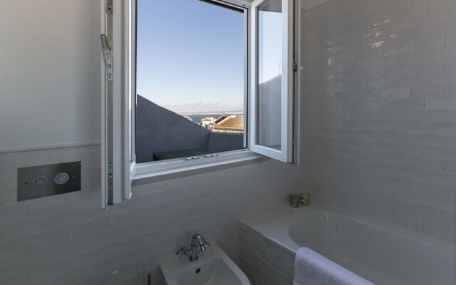 Elegant Graca Duplex Apartment Rentexperience