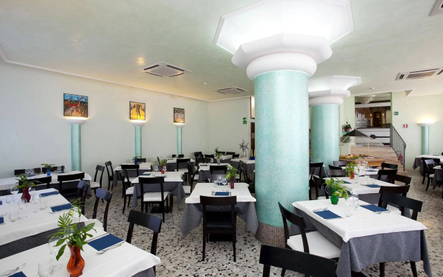 Hotel Tropical