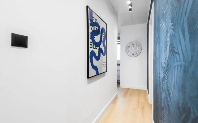 Gold - by Kairos Apartments
