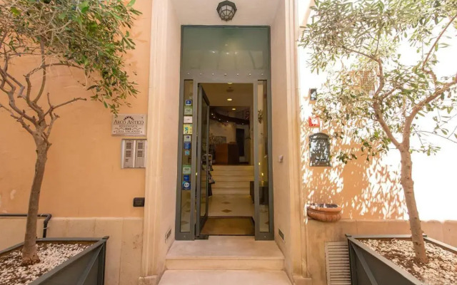 Residence Arco Antico