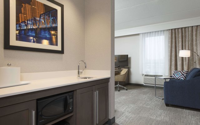 Hampton Inn & Suites Grand Rapids Downtown