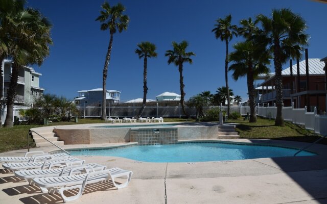 Spinnaker House - Four Bedroom Home