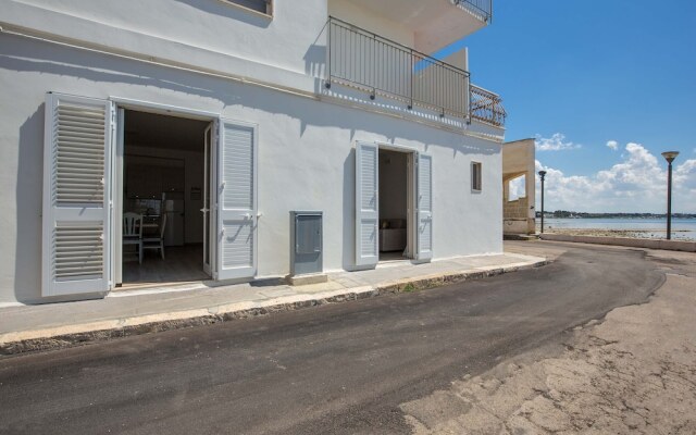 Viva Seaview Apartments