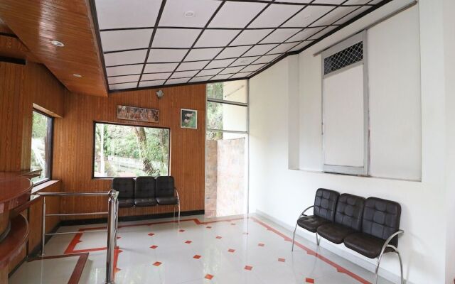 OYO 12853 The Kings Kalandi Resort