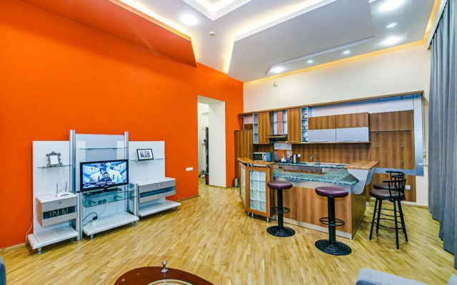 Nizami Street Vip Mado House