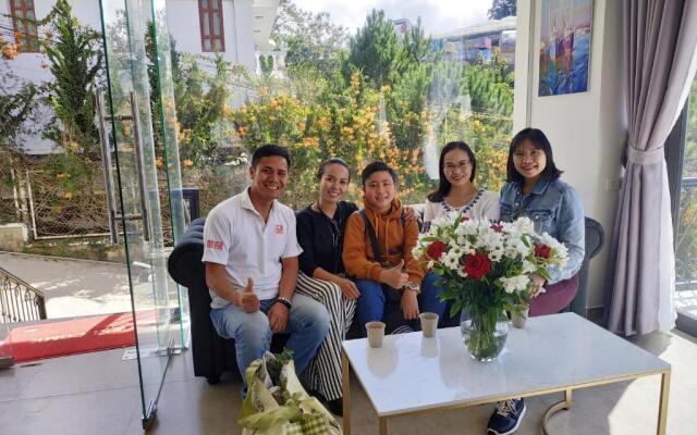 Amia Hotel