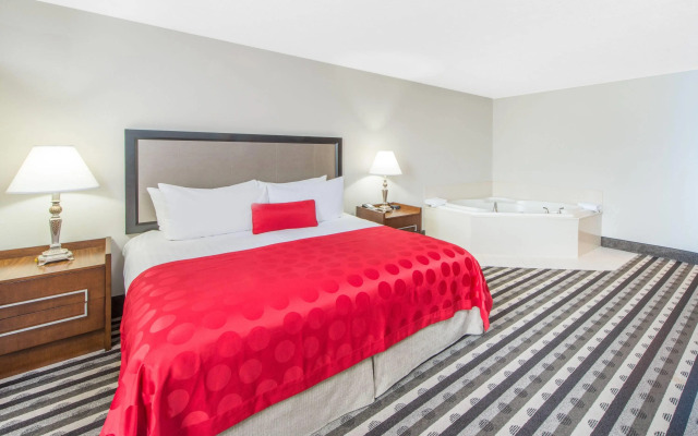 Ramada by Wyndham Springfield North