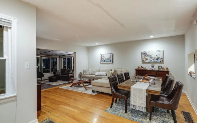 Cincinnati Home, Patio w/ Downtown Views!