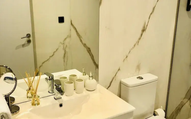 Convenient Apartment in the Heart of Porto