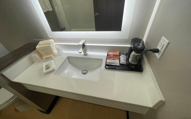 Red Roof Inn Lancaster, TX