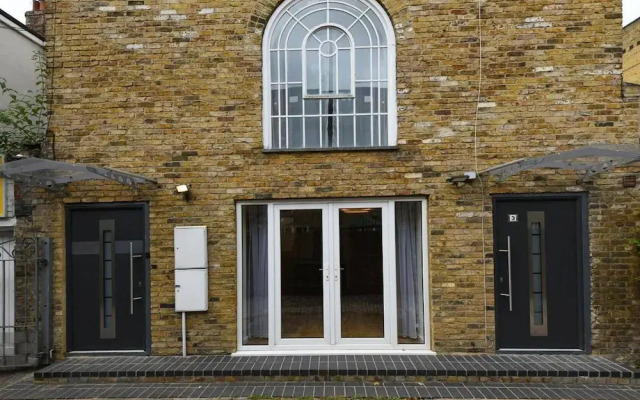 London Luxe Apartment - Central Location