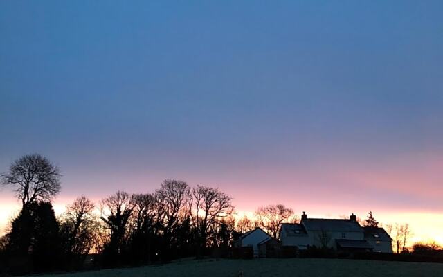 Dan y Graig Barn, Carmarthen