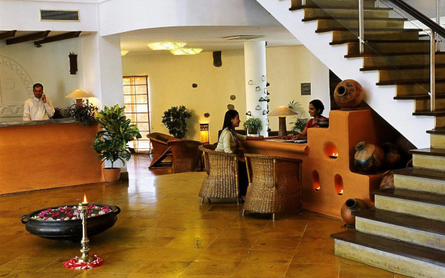 Shangri-La Village Resort