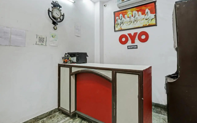 Oyo 84959 Tyagi Palace