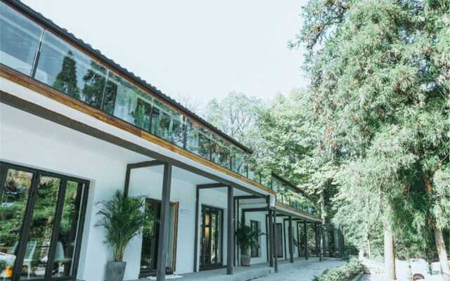 Qizhu Younan Mountain Boutique Guesthouse