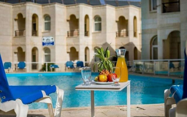 Acco Beach Hotel