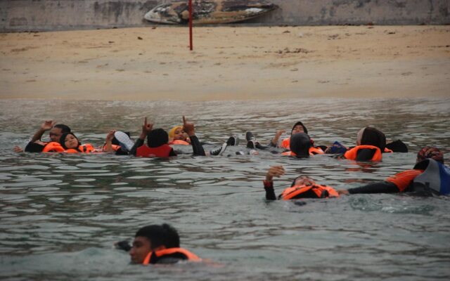 Purnama Beach Resort
