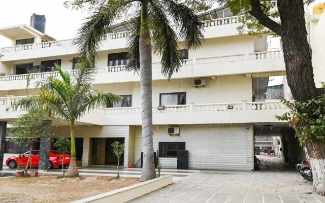 Hotel Surpin Palace