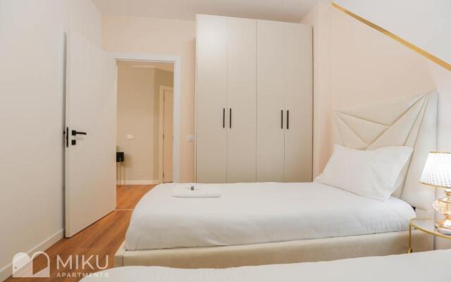 Miku Apartment - LUX 2Bd Apartment At City Center