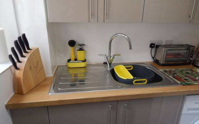River Court Apartments LETS