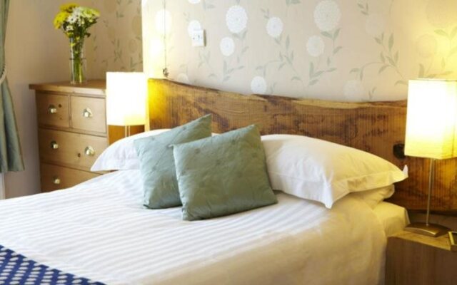 The Waves Coastal Bed and Breakfast