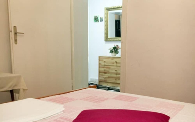 Apartment and Rooms Tomo 1