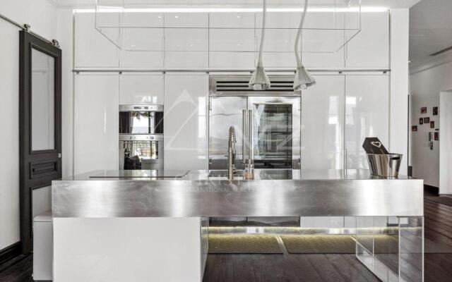 Croisette Luxury Waterfront