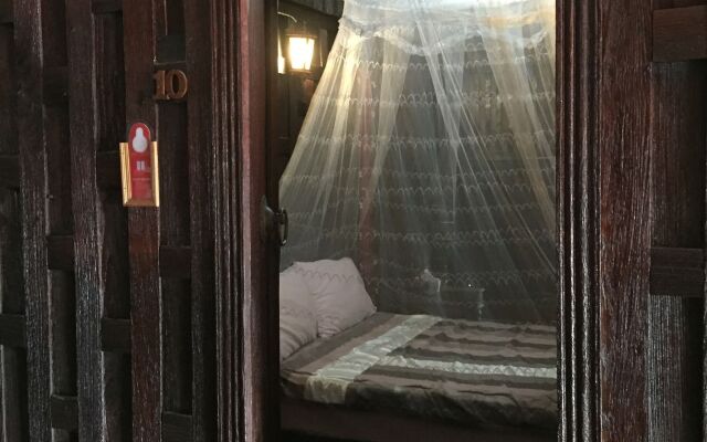 Baan Are Gong Riverside Homestay
