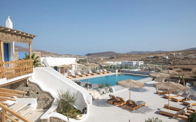 Alexandros Mykonos