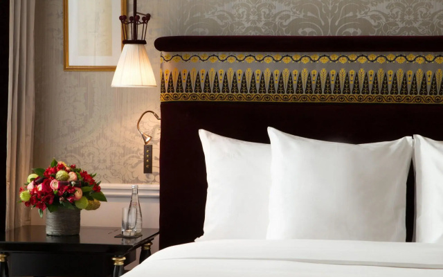 La Reserve Paris Hotel and Spa
