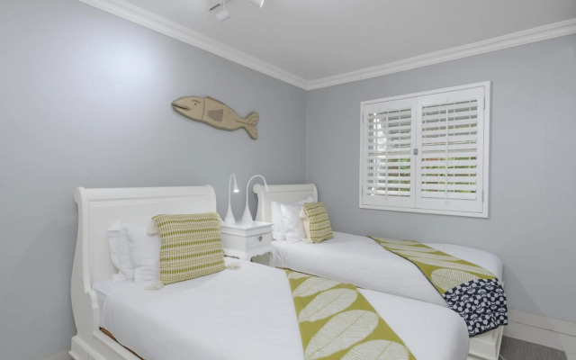 Pelicans Pad at Chaka's Cove