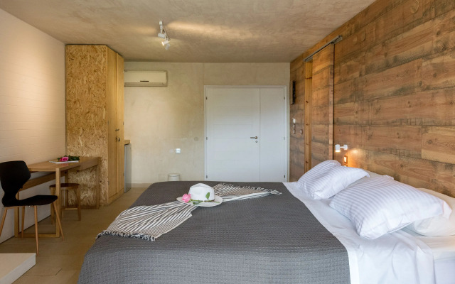 Enetiko Resort Hotel