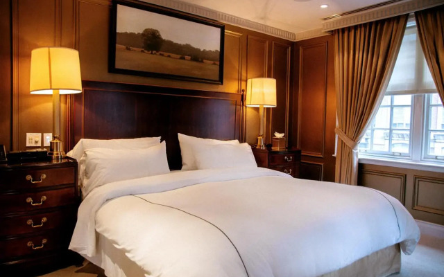 Windsor Arms Hotel