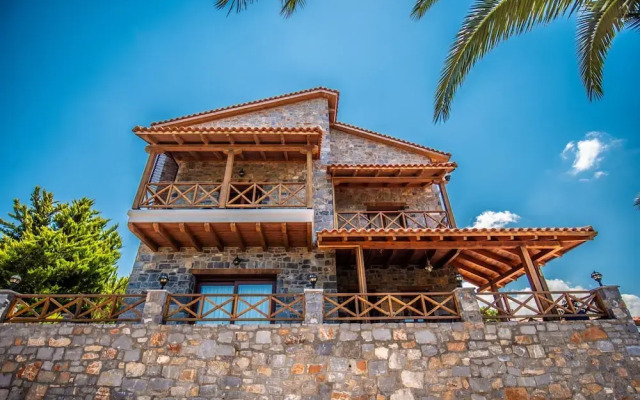 Villa Gaia With Private Pool
