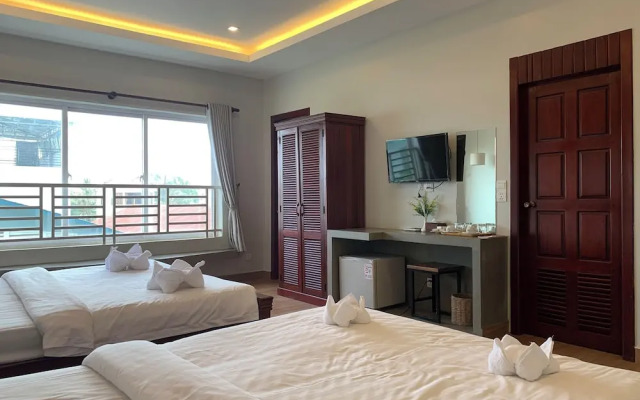 Nico's Hotel 2