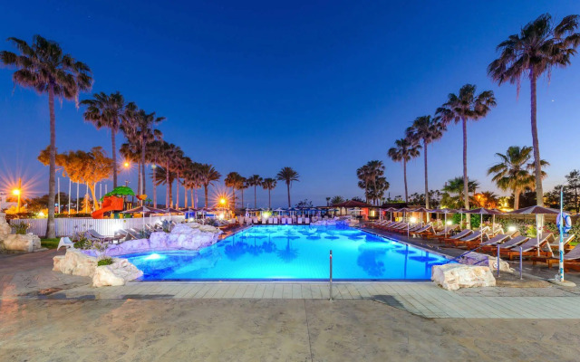 Pavlo Napa Beach Hotel