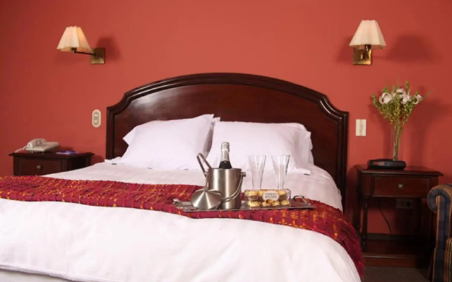 Suites Plaza Las Flores
