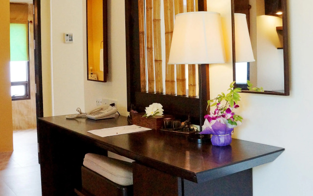 Palm Galleria Resort