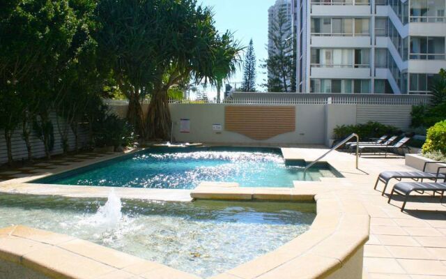 Indigo Blue Beachfront Apartments