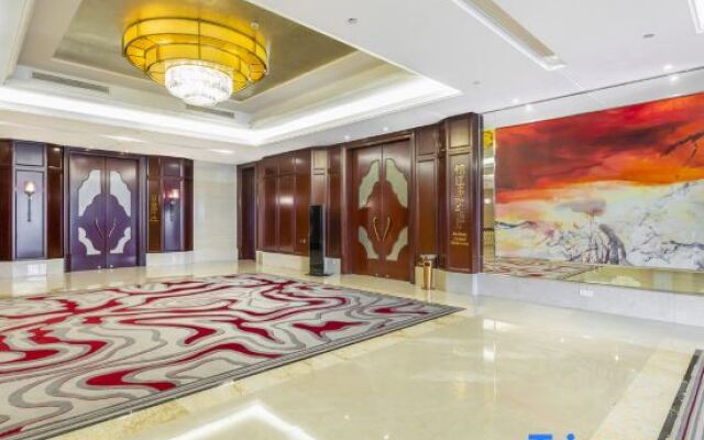 Xinyang Jin Jiang International Hotel