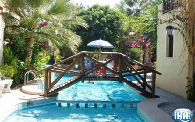 Minoa Apartments